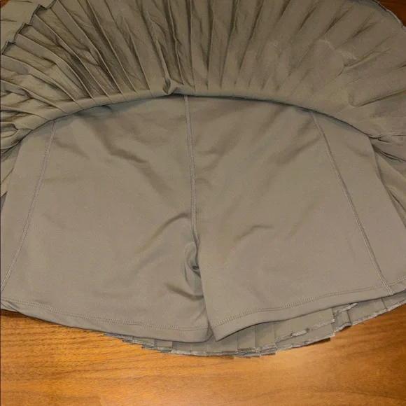 POPFLEX Ace ‘em Pleated Skort - Rustic Olive - Picture 7 of 7